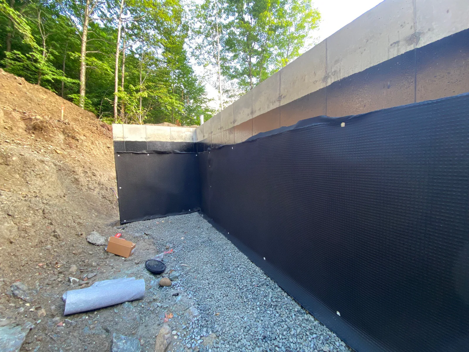 Chalet : membrane et drain de fondation